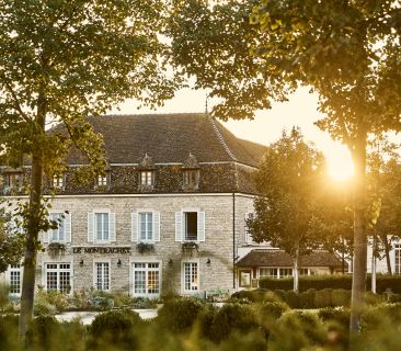 COMO Le Montrachet Alt Image